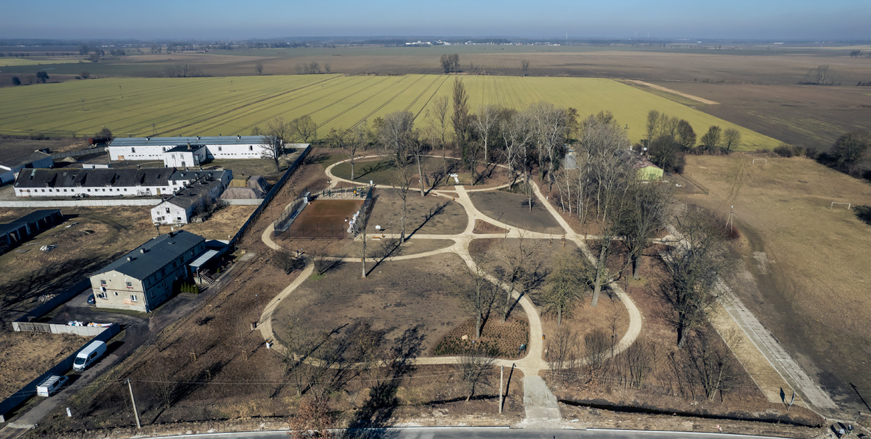Tak zmienił się park w Jasieniu. Zobacz efekt rewitalizacji [ZDJĘCIA]