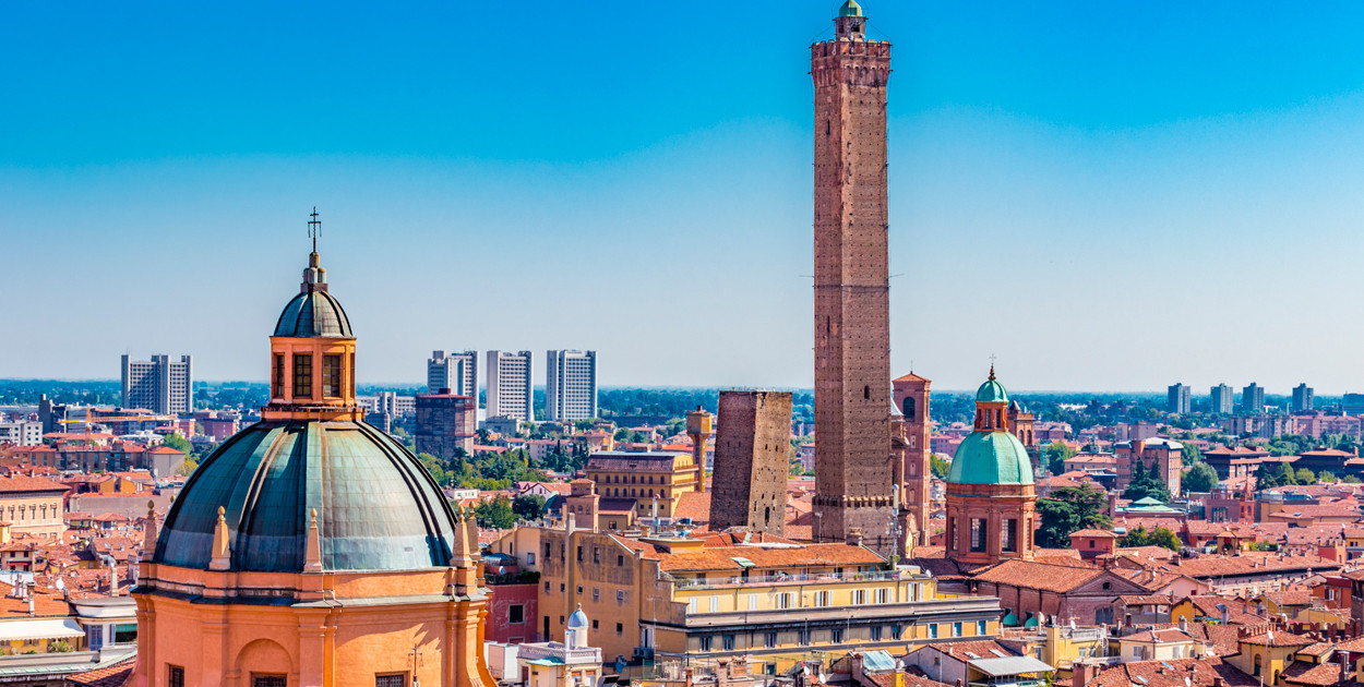 Co zobaczyć podczas podróży do Bolonii? Sprawdź