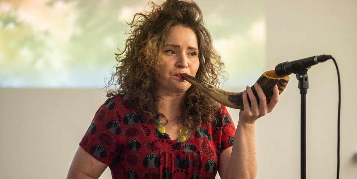 Koncert Nata Evgeny w kościańskiej bibliotece [ZDJĘCIA]